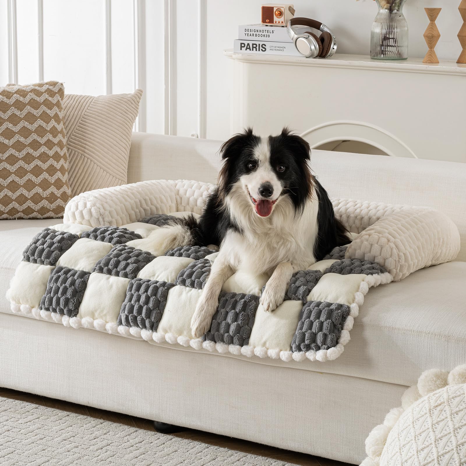 Npetrsnug dog couch bed bluegrey-white fabric shows plush comfort for naps