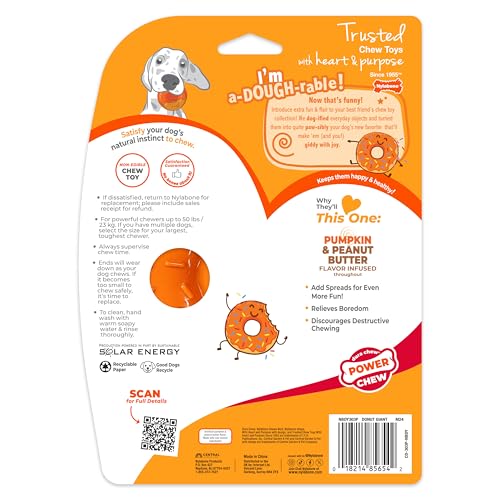 Nylabone color naranja exclusivo, fácil de localizar durante el juego.