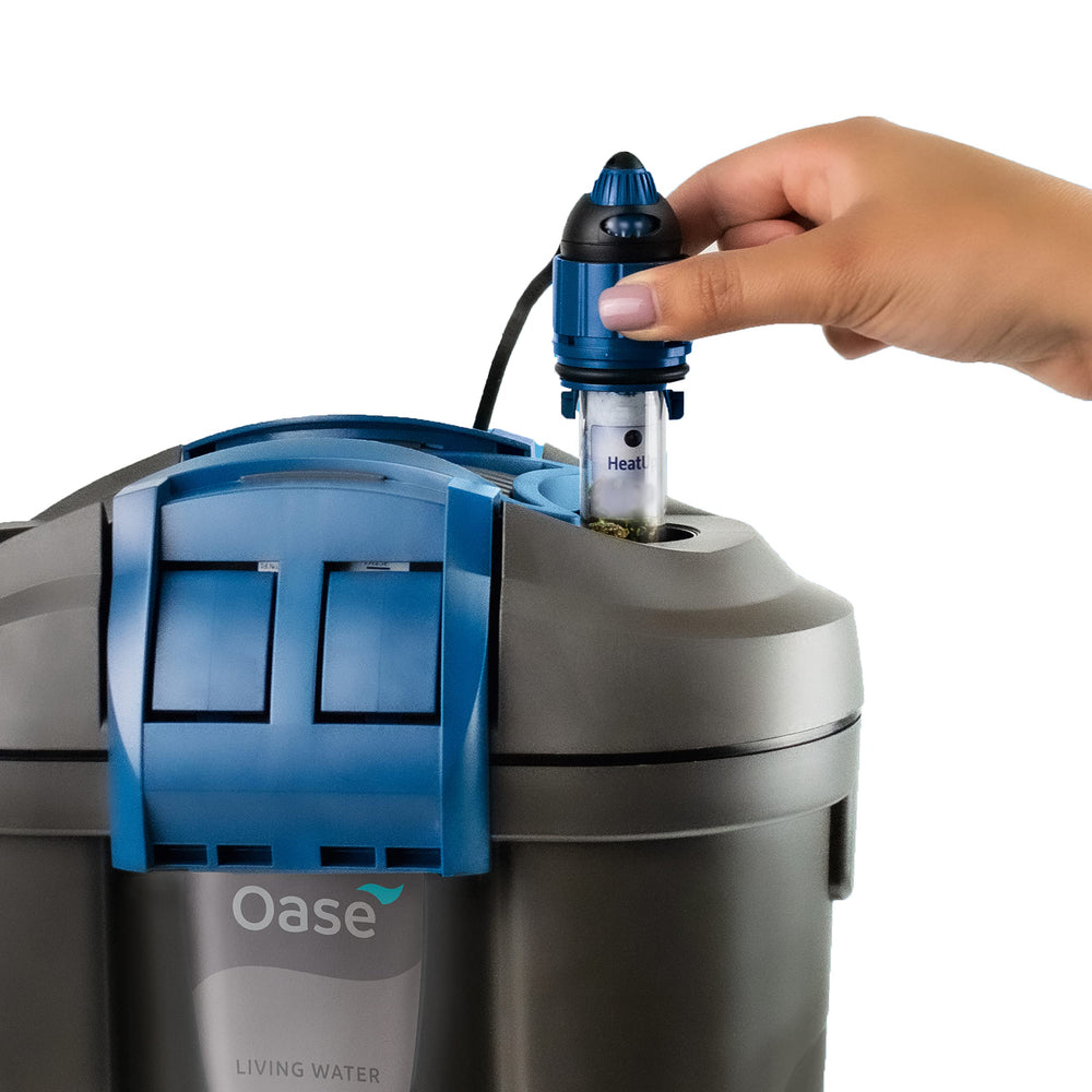 OASE FiltoSmart Thermo 200 large filter surface supports efficient filtration and cleaner water.