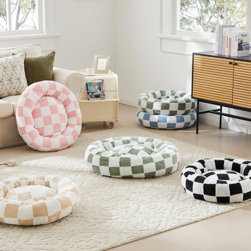 Ohocut round cat-dog bed fits into any room corner for comfy rest.