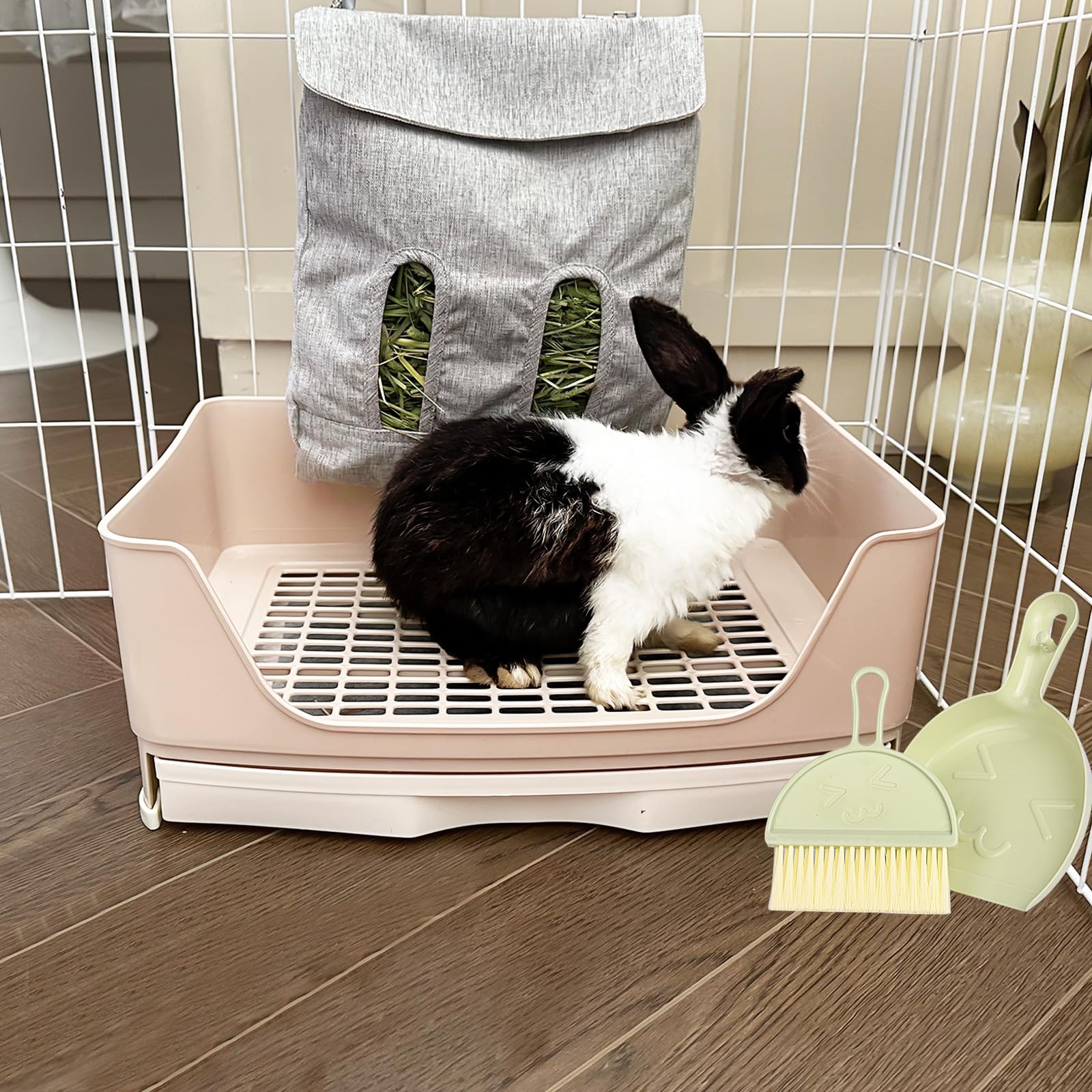 Oleisert large rabbit litter box ready for pee pad changes