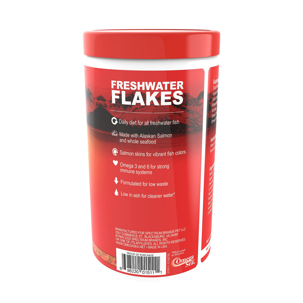 Omega One Freshwater Flakes ofrece balance nutricional para el cuidado diario de peces.