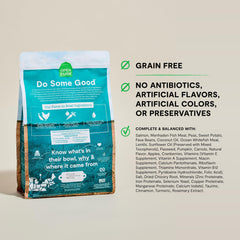 Open Farm bag front emphasizes sustainably sourced, non-GMO ingredients for pups.
