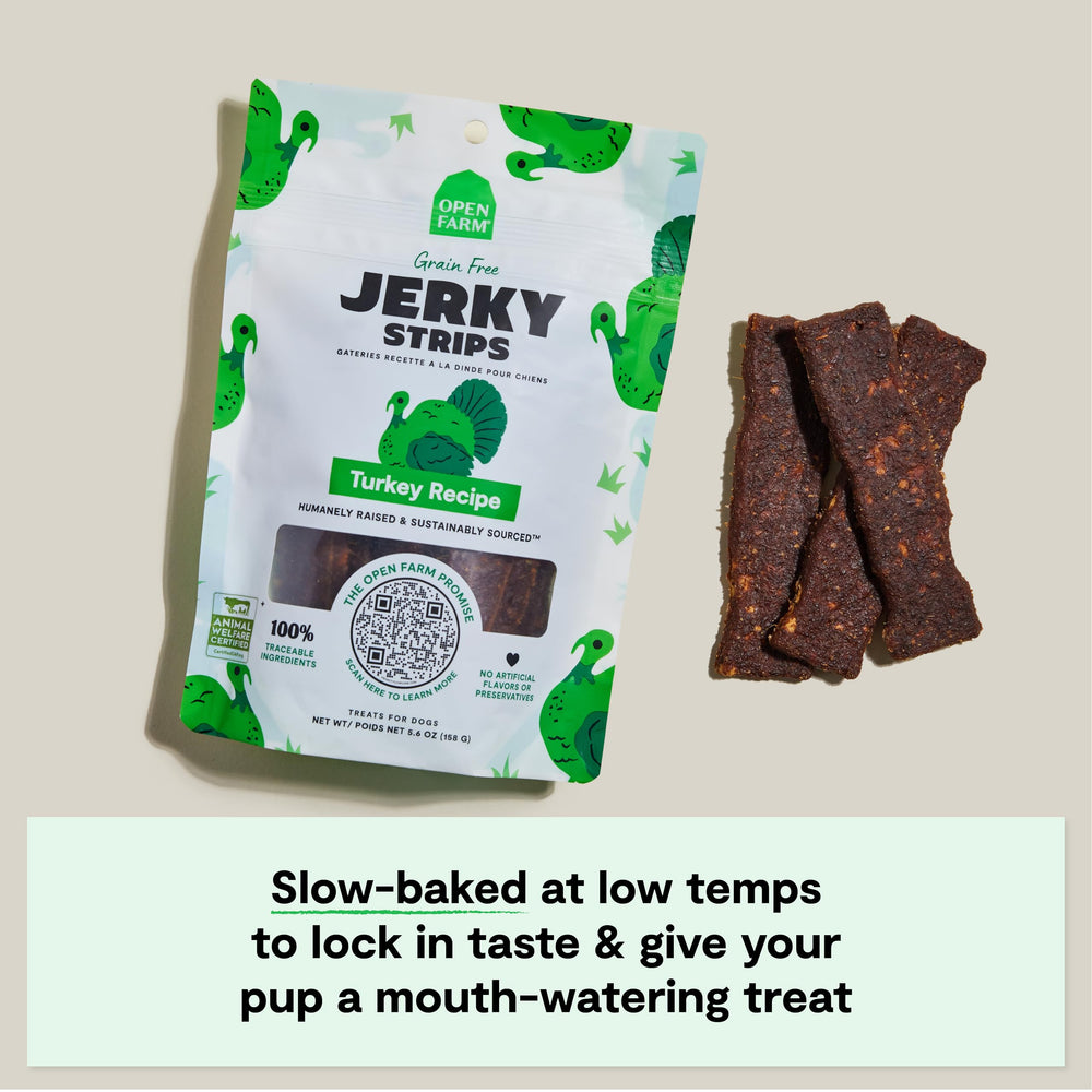 Open Farm resealable pouch keeps freshness and texture for longer use.