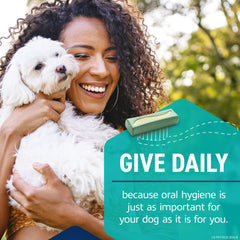 ORAVET dental chews in use demonstrating daily chew action