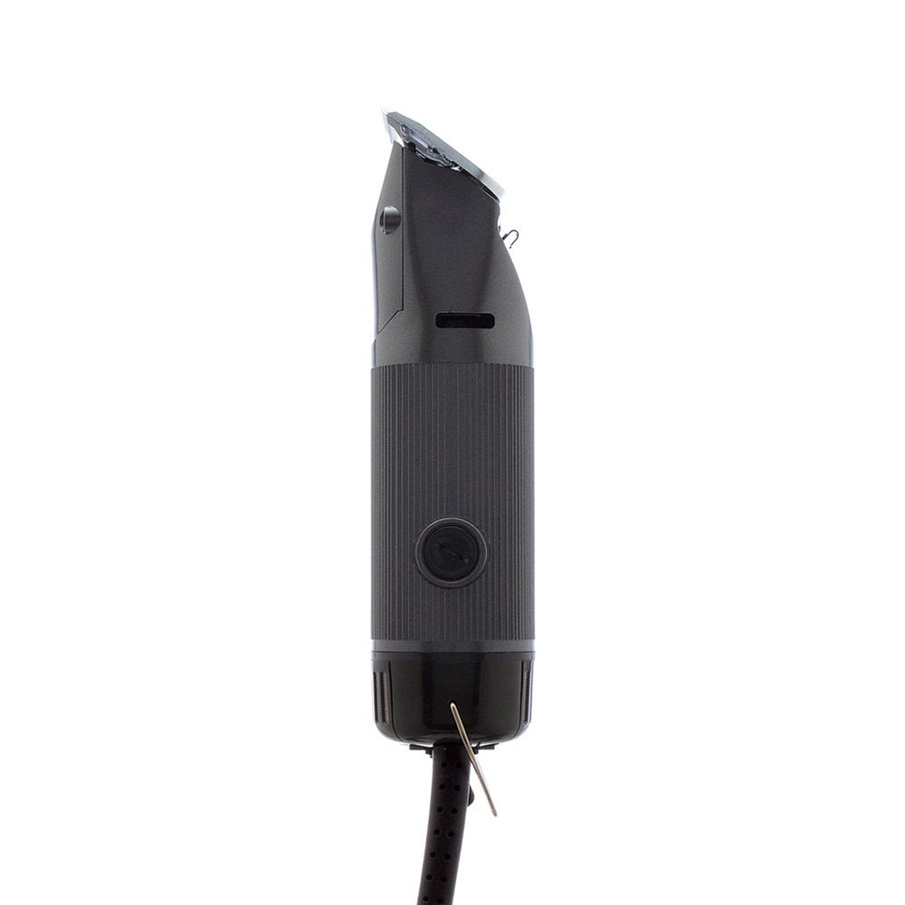 Oster Golden A5 detachable Size 10 CryogenX blade close-up.