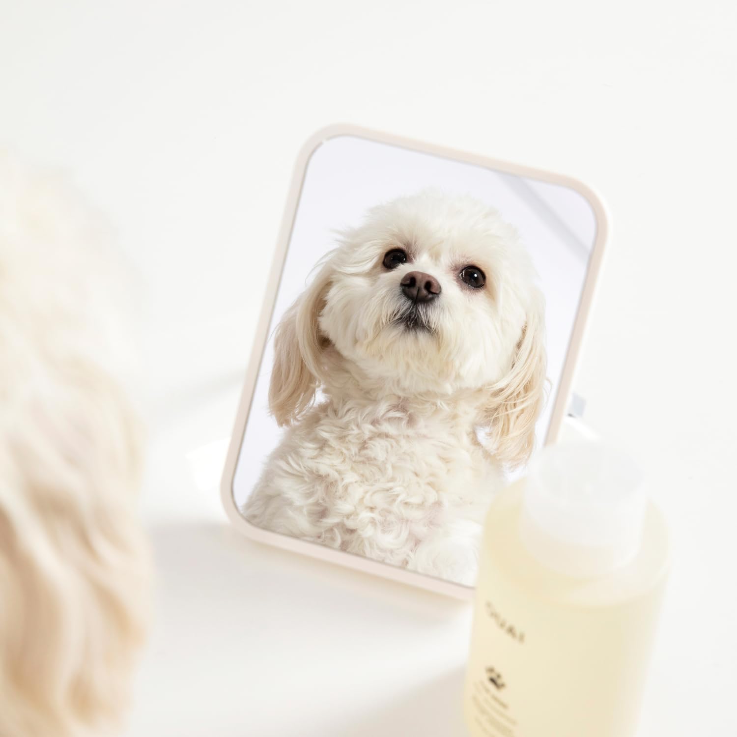 Hydrolyzed vegetable protein reinforces fur strength with OUAI Fur Bébé