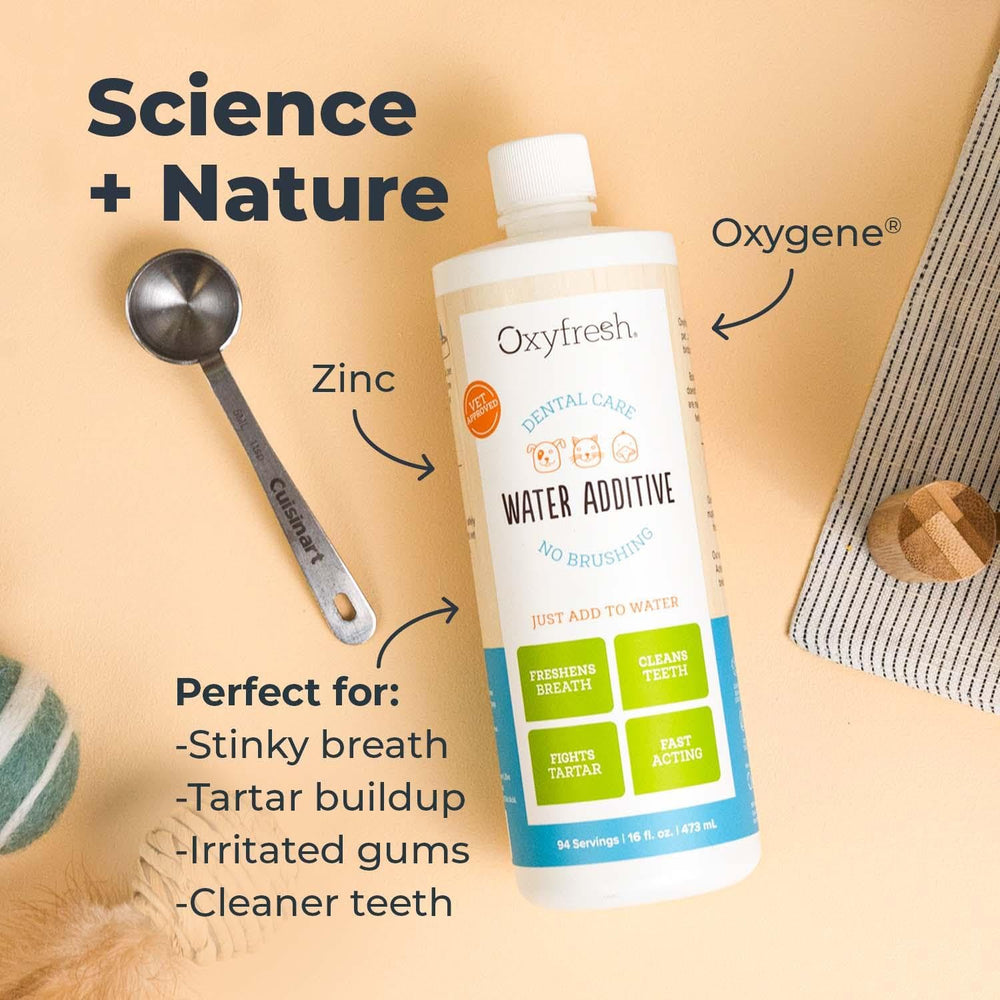 Tartar-fighting Oxyfresh additive in a bowl supports oral health.