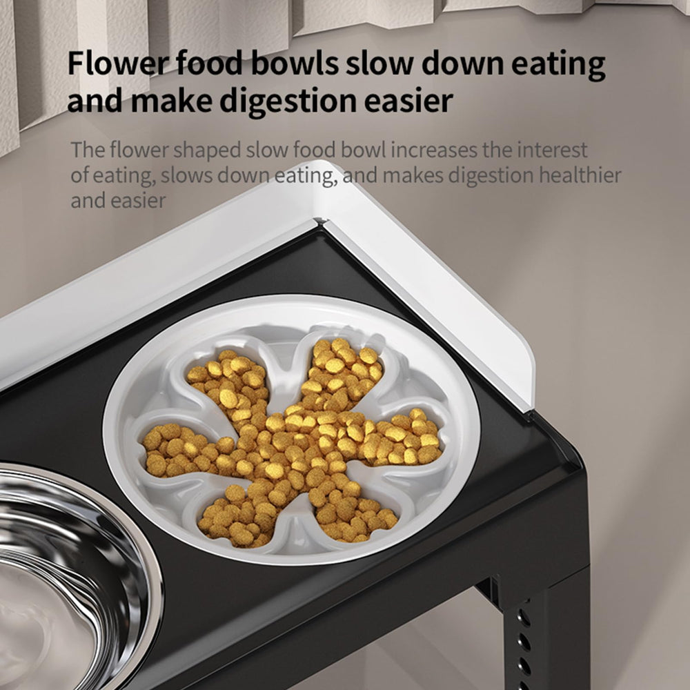 PAKEWAY-anti-slip-pads illustrate stable setup during enthusiastic meals