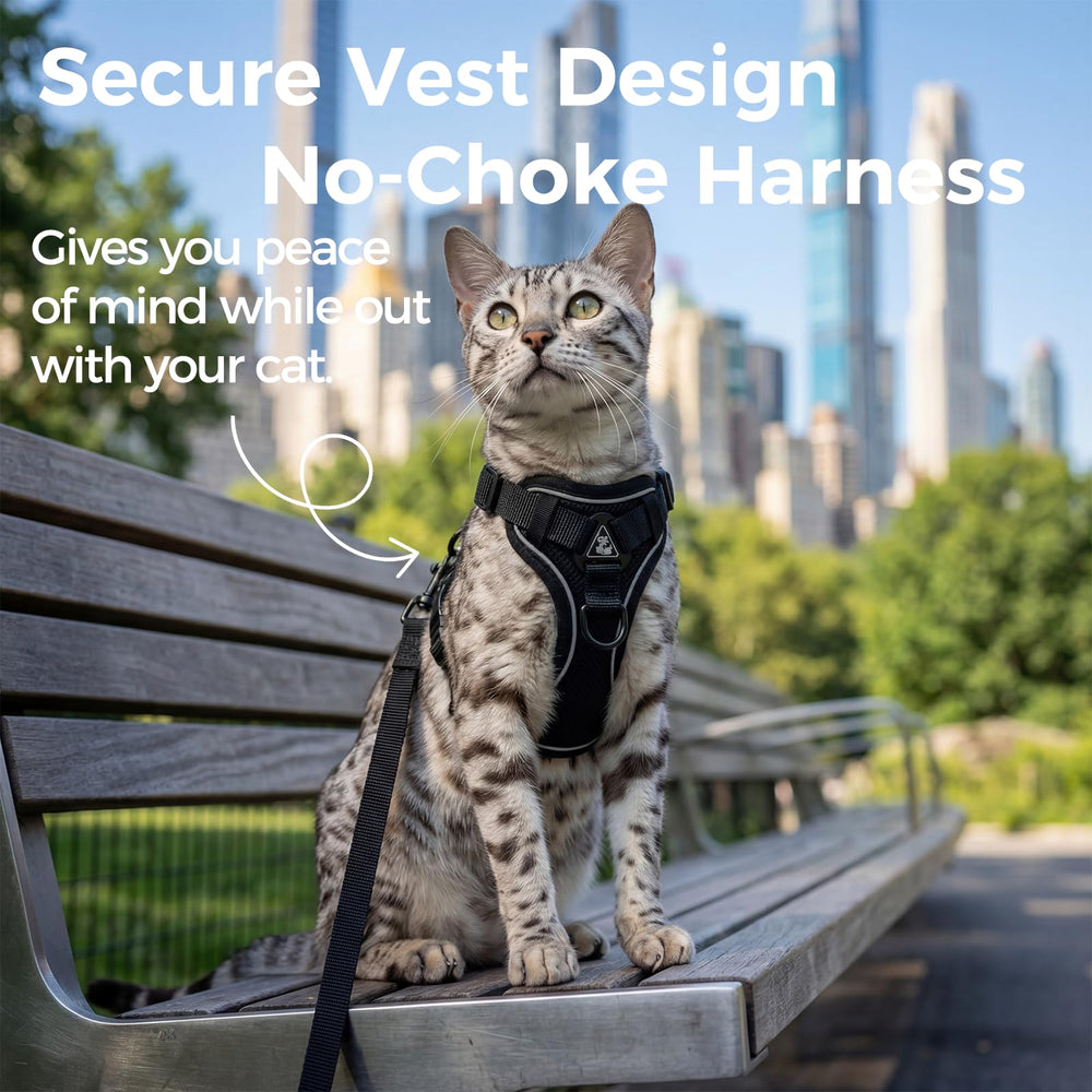 pangdi escape-proof vest demonstrates snug secure design to prevent escapes.