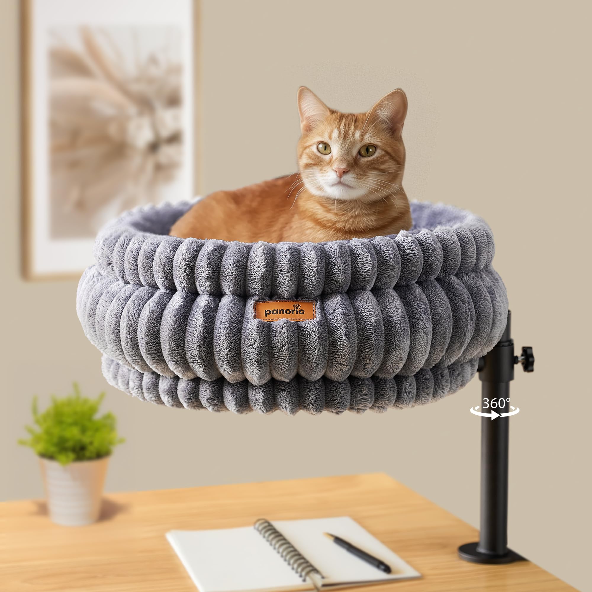 PANORIC Cat Desk Bed 360° rotation for flexible cat viewing and supervision.