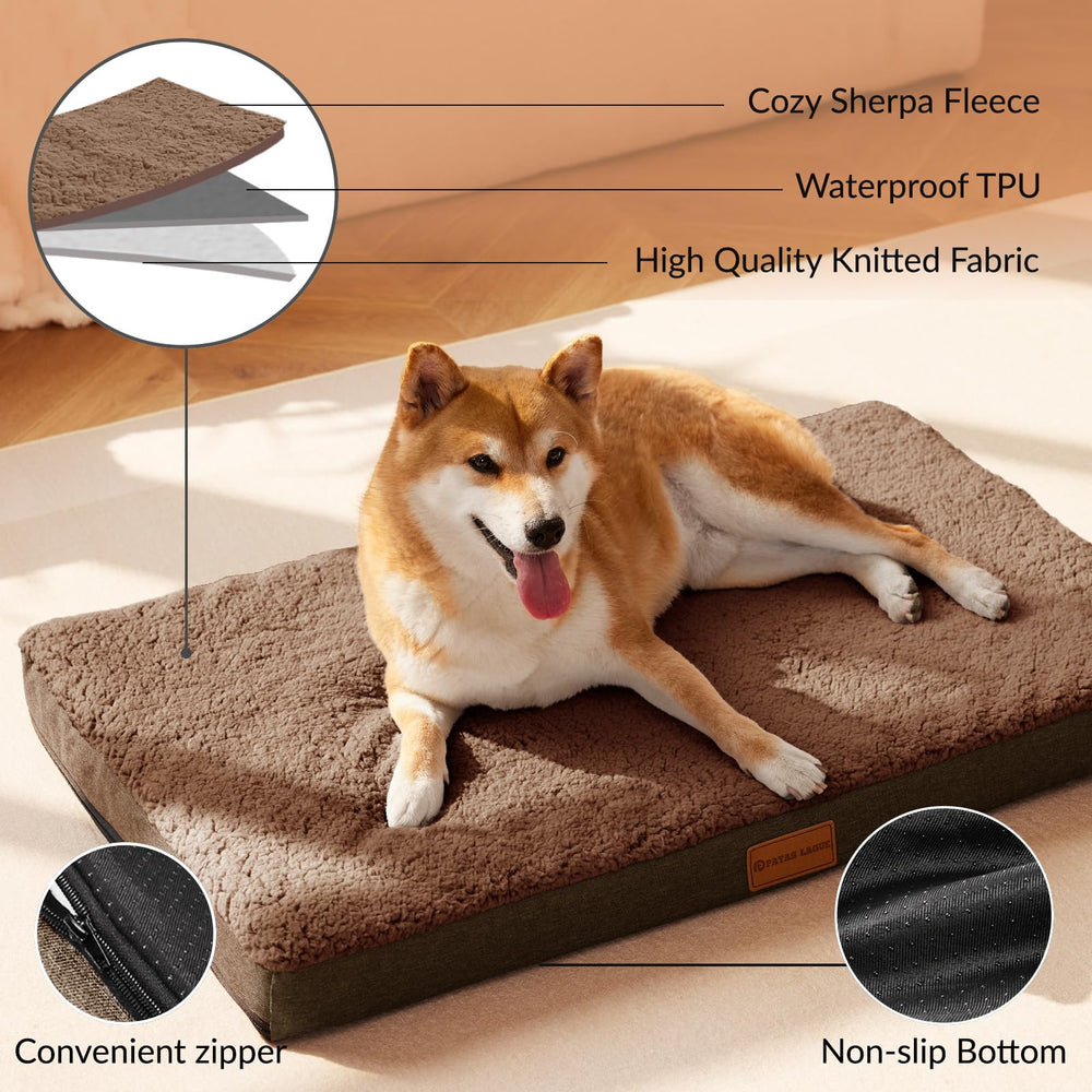 Patas Lague bed anti-slip bottom keeps pets secure during use.