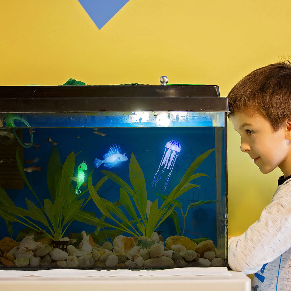 Patelai silicone aquarium decor pack offers safe, soft enhancements.