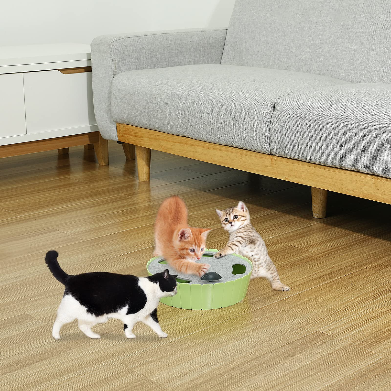 Pawaboo running mouse wobble demonstrates irregular movement to keep cats engaged during play.