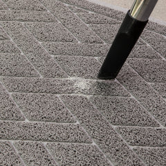 Pawkin Cat Litter Mat is easy to vacuum, shake out, or rinse for quick refresh.