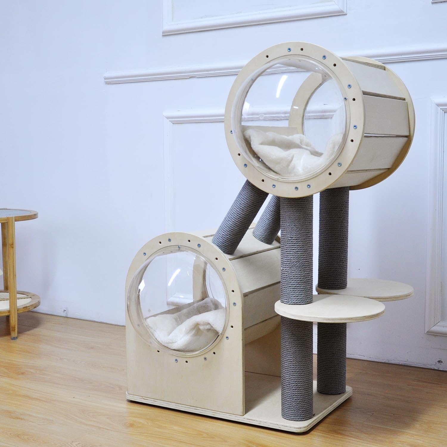 PawlaBay space capsule offers cozy retreat for indoor cats.