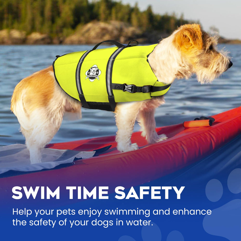 Paws Aboard life jacket breathable mesh belly helps dogs stay cool.