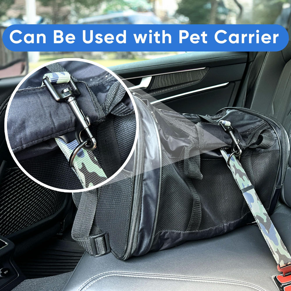 Pawtitas durable nylon emphasizes long-lasting construction for daily car trips.