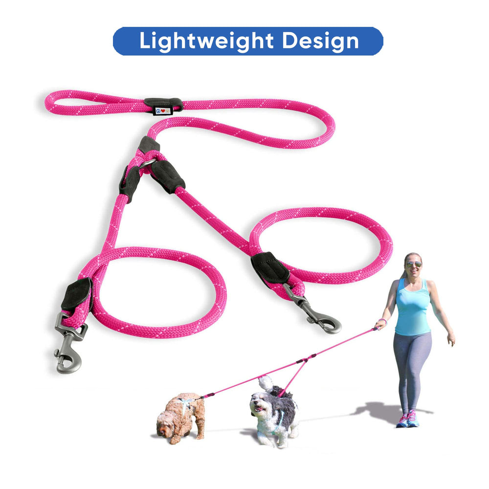 Pawtitas shock-absorbing-rope reduces jolt during sudden pulls.