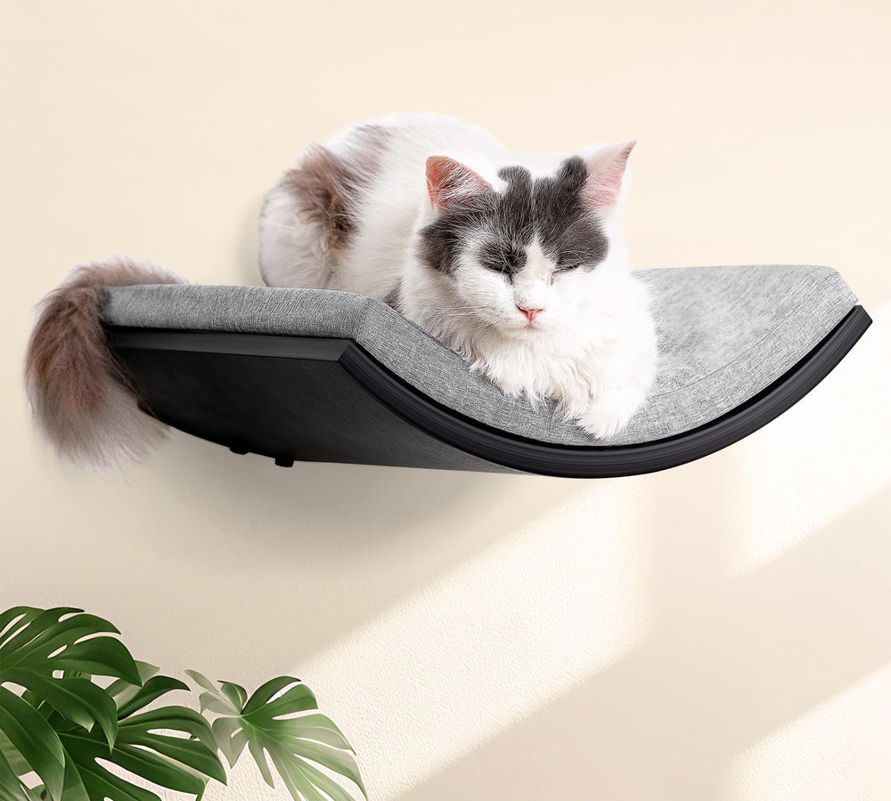 PELUMOZ grey foam cushion adds joint-friendly comfort for long naps.