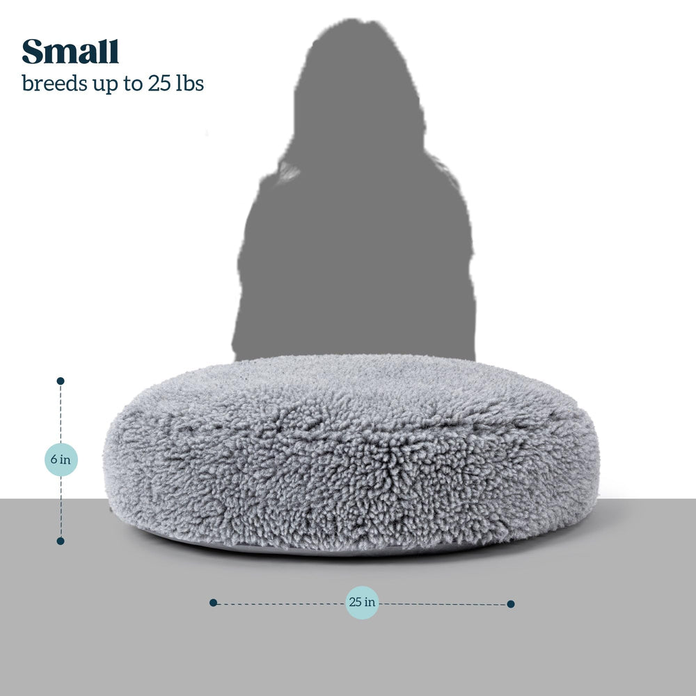 PELZIN bed in washing scenario with removable cover and quick-dry feature
