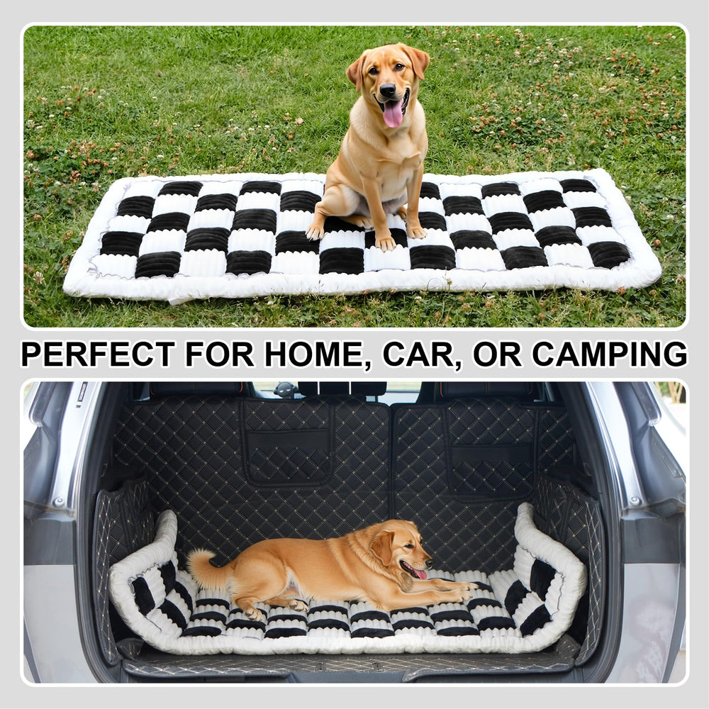 Pessbulmm durable scratch-proof surface protects seats from claws
