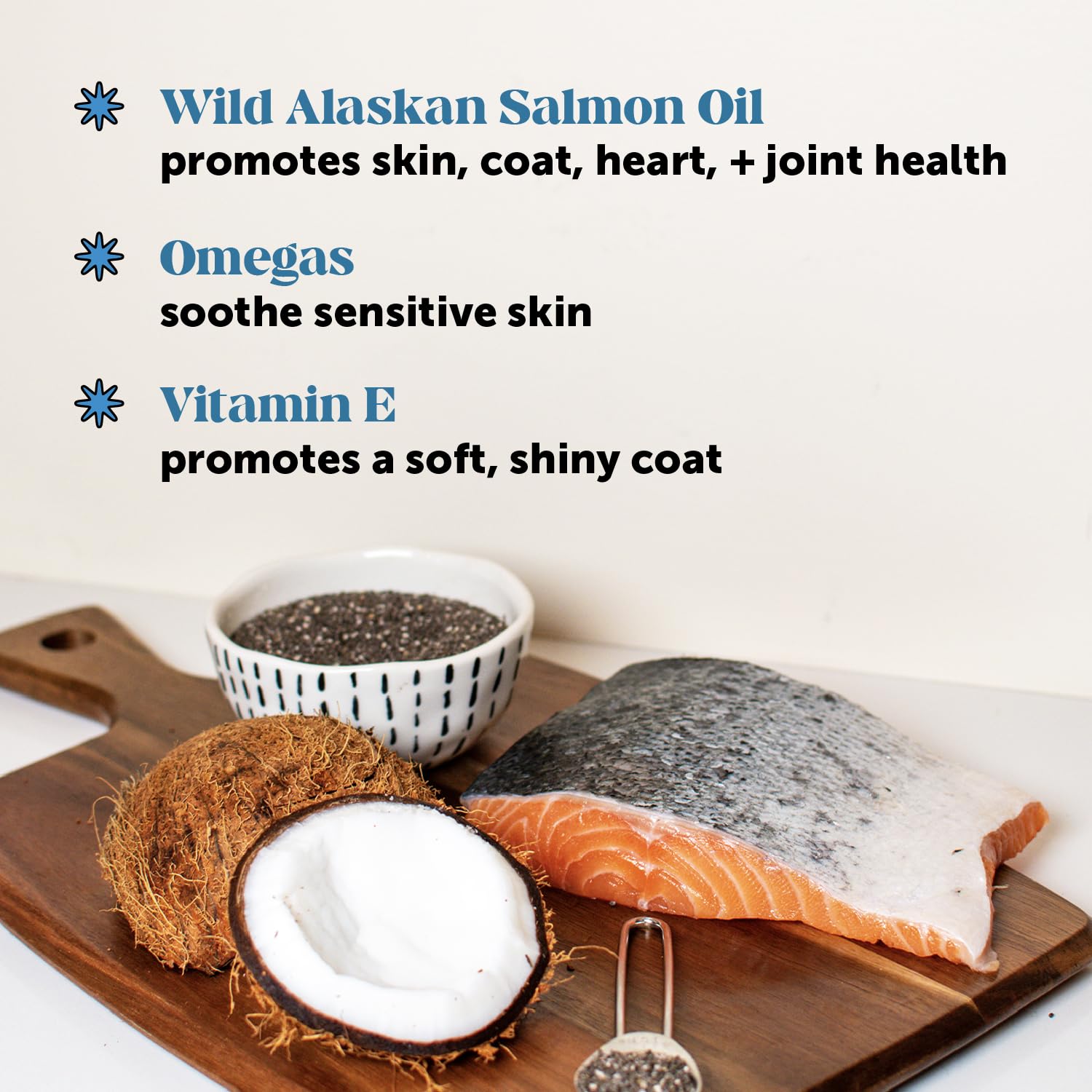 Pet Honesty Skin Health Salmon Chews close-up chews emphasize savory salmon flavor