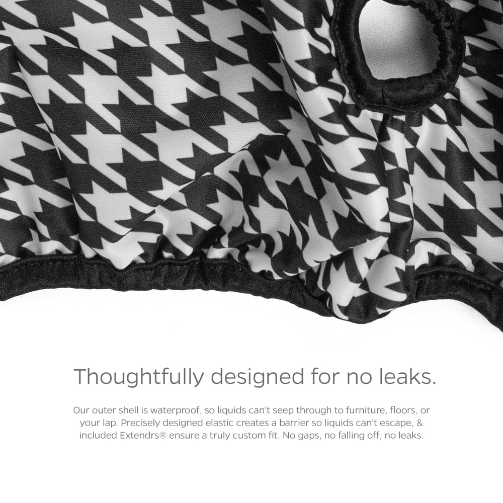 Pet Parents Medium Luxe female diaper closeup emphasizes premium soft fabric and comfort.