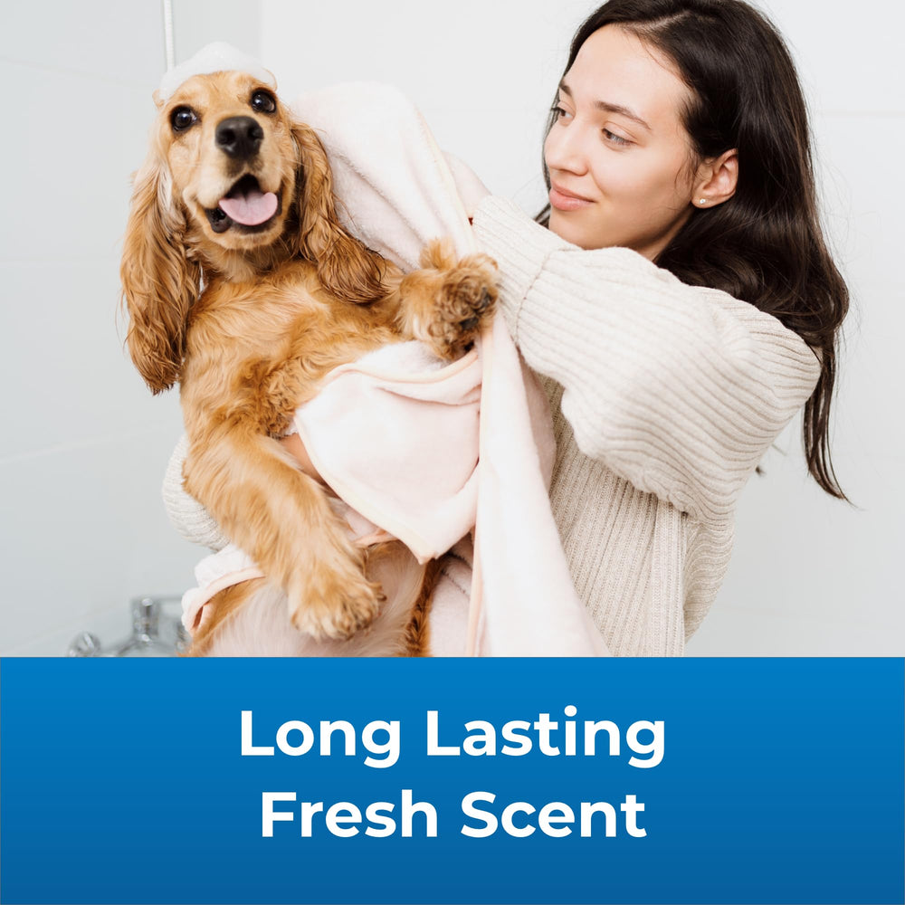 PetAg Fresh ’n Clean wet dog coat prepared for moisture and shine.