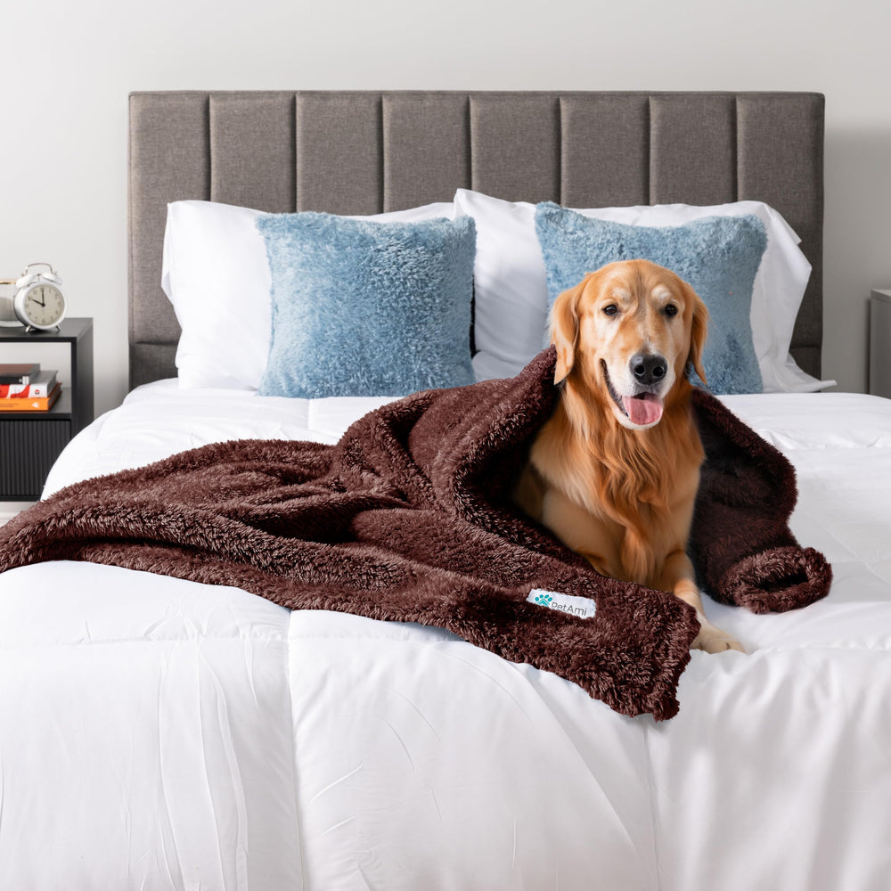 PetAmi blanket 40x60 oversized for large dogs provides roomy warmth during rest.