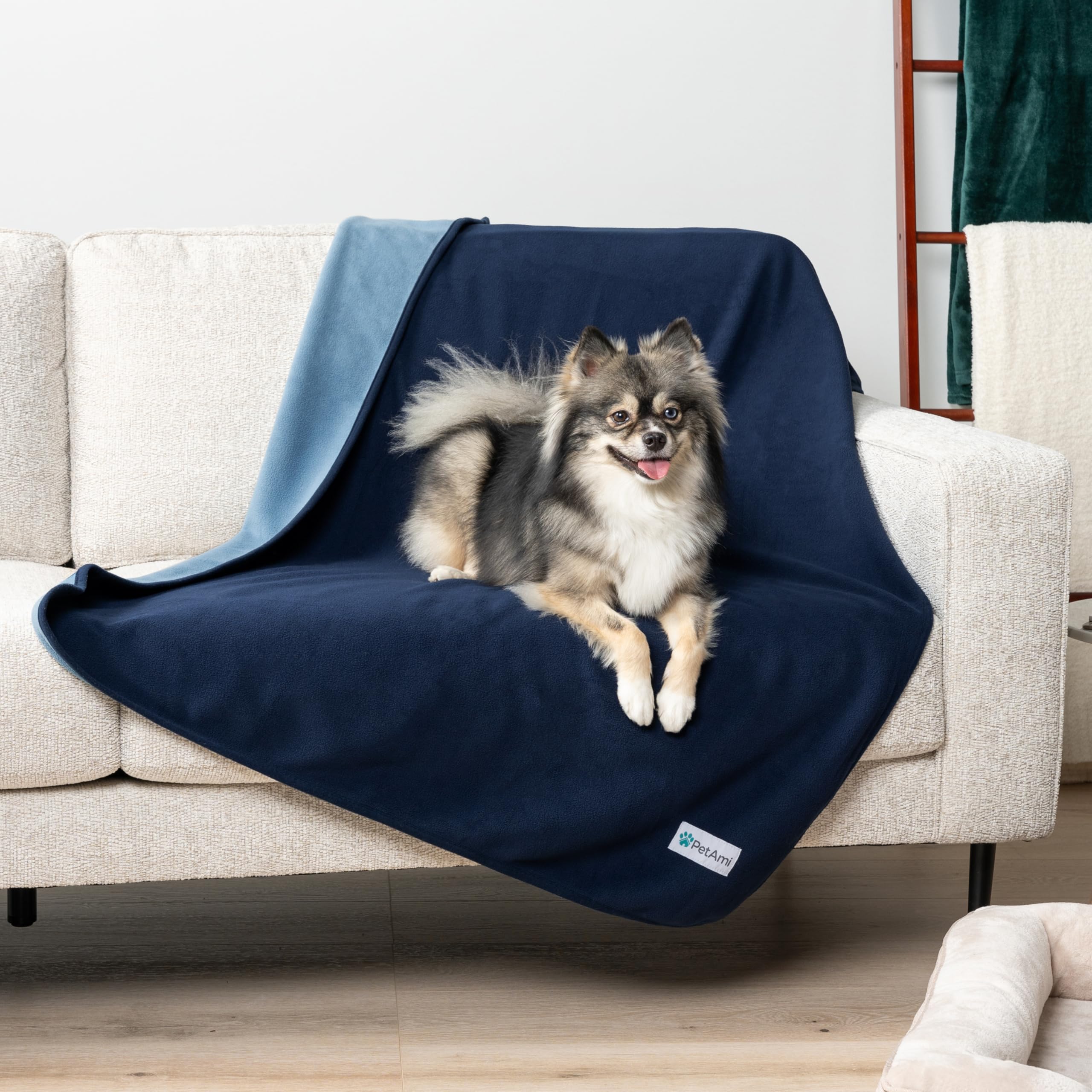 PetAmi compact-lightweight blanket; portable protection for travel and car