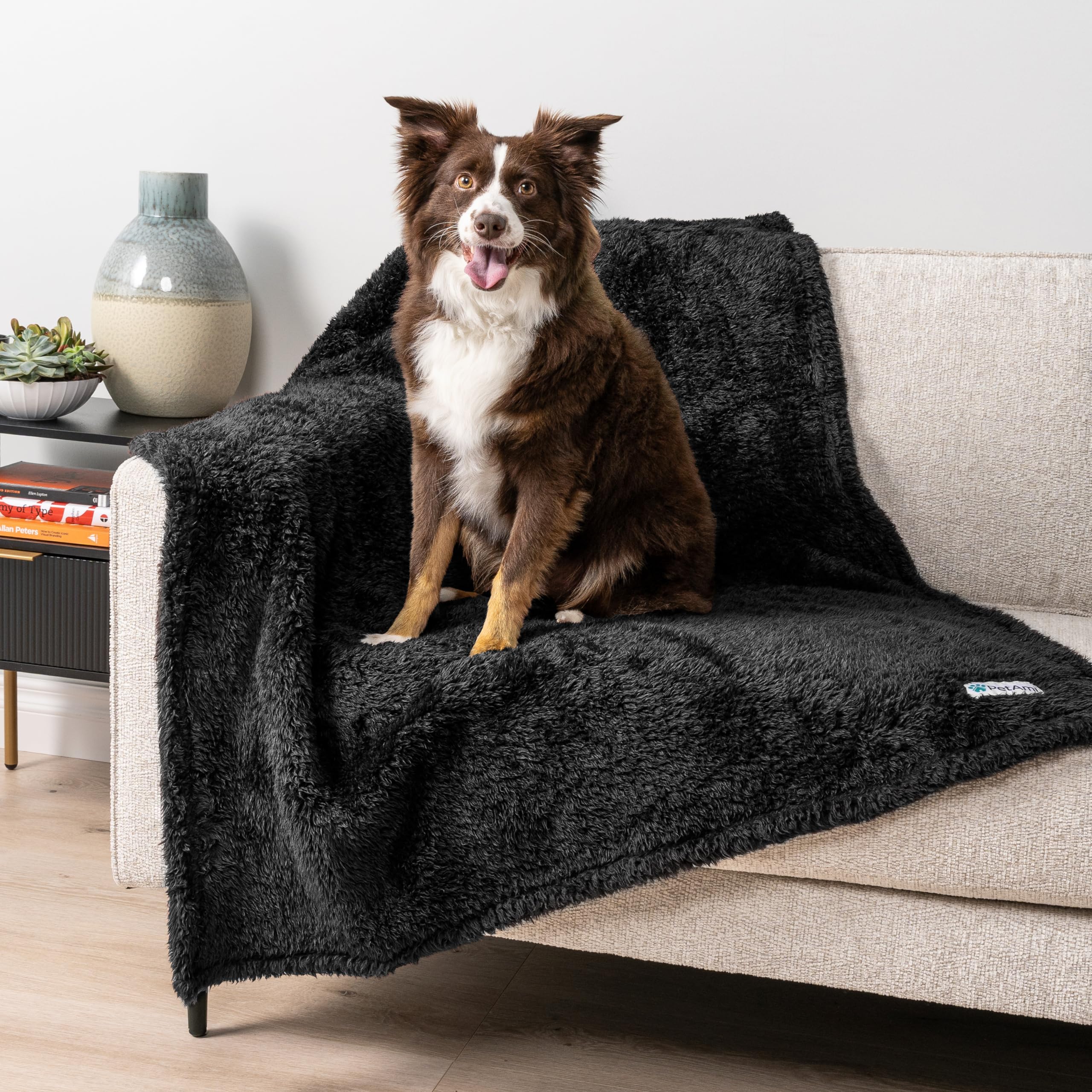 PetAmi dog blanket 40x60 highlights cozy lounging warmth for large dogs.