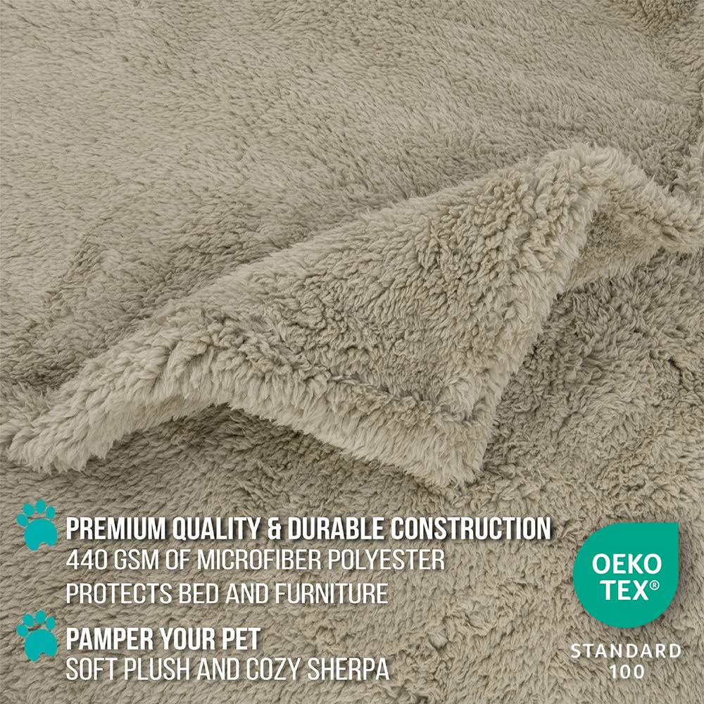 PetAmi kennel-protector closeup highlights durable stitching and spill resistance