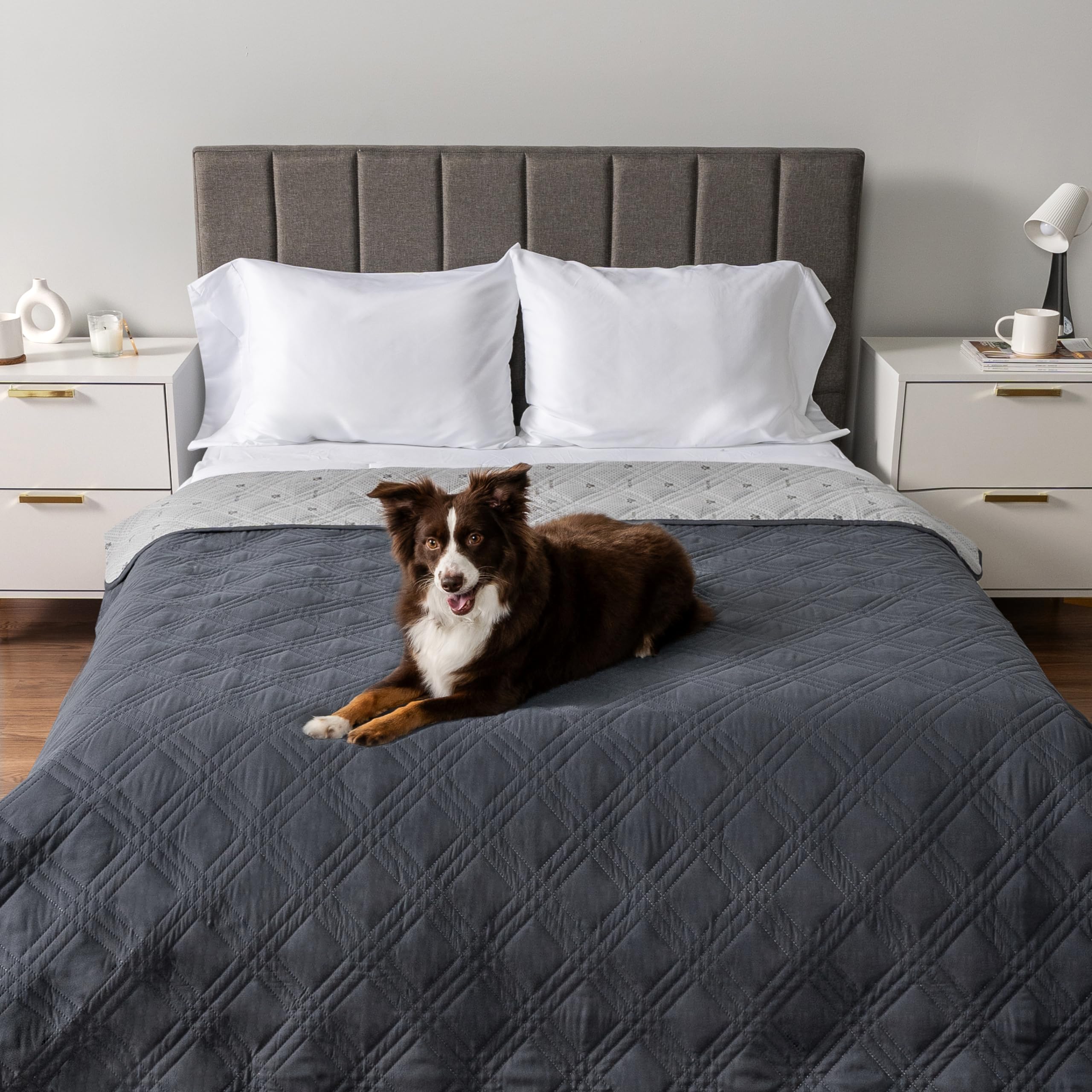 PetAmi non-slip backing sofa cover keeps the blanket in place during lounging.