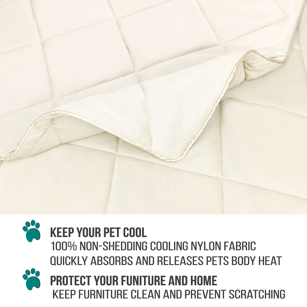 PetAmi Premium Cooling Dog Blanket car blanket keeps seats clean and cool.