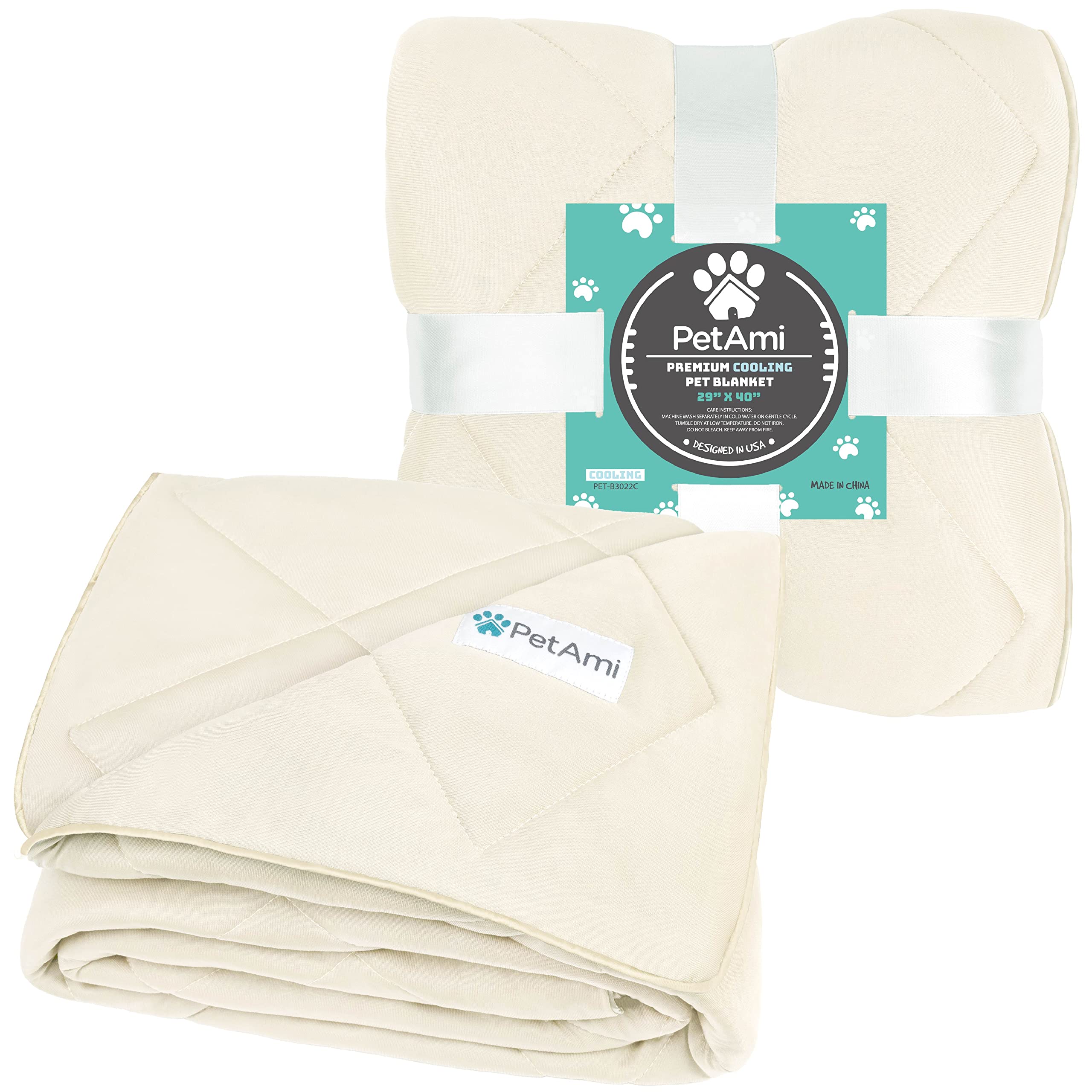 PetAmi Premium Cooling Dog Blanket reversible texture provides two comfy experiences.
