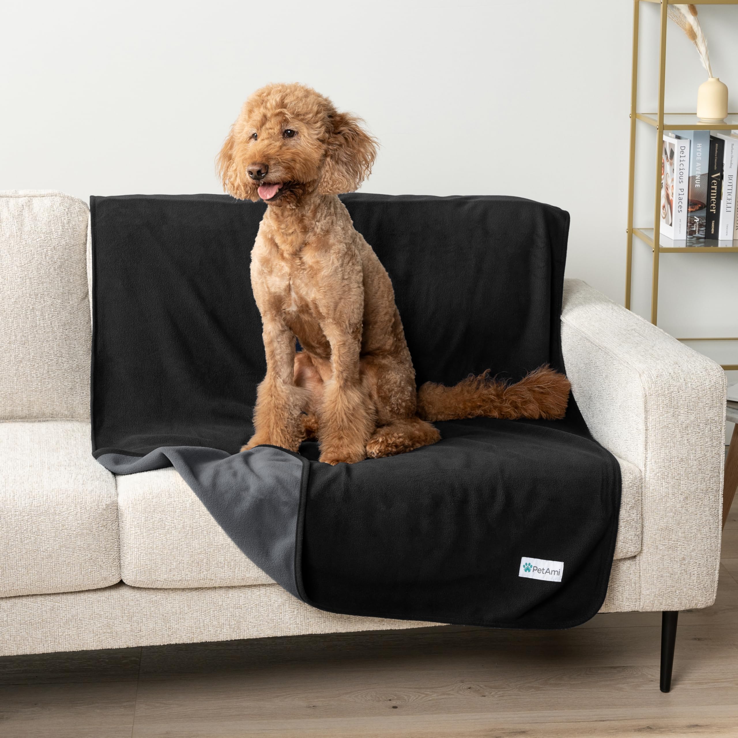 PetAmi reversible fleece blanket shows dual-soft sides for cozy naps.