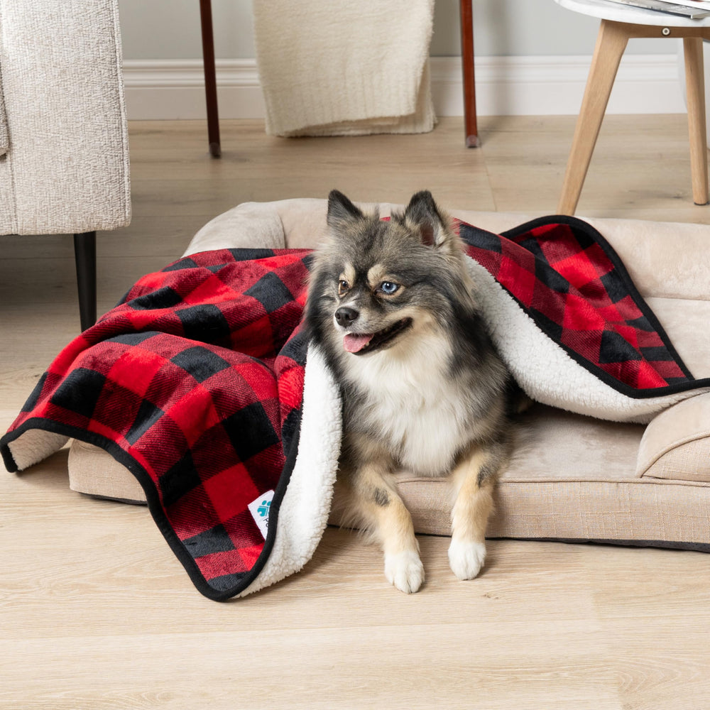 PetAmi sherpa fleece reversible blanket highlighting cozy warmth