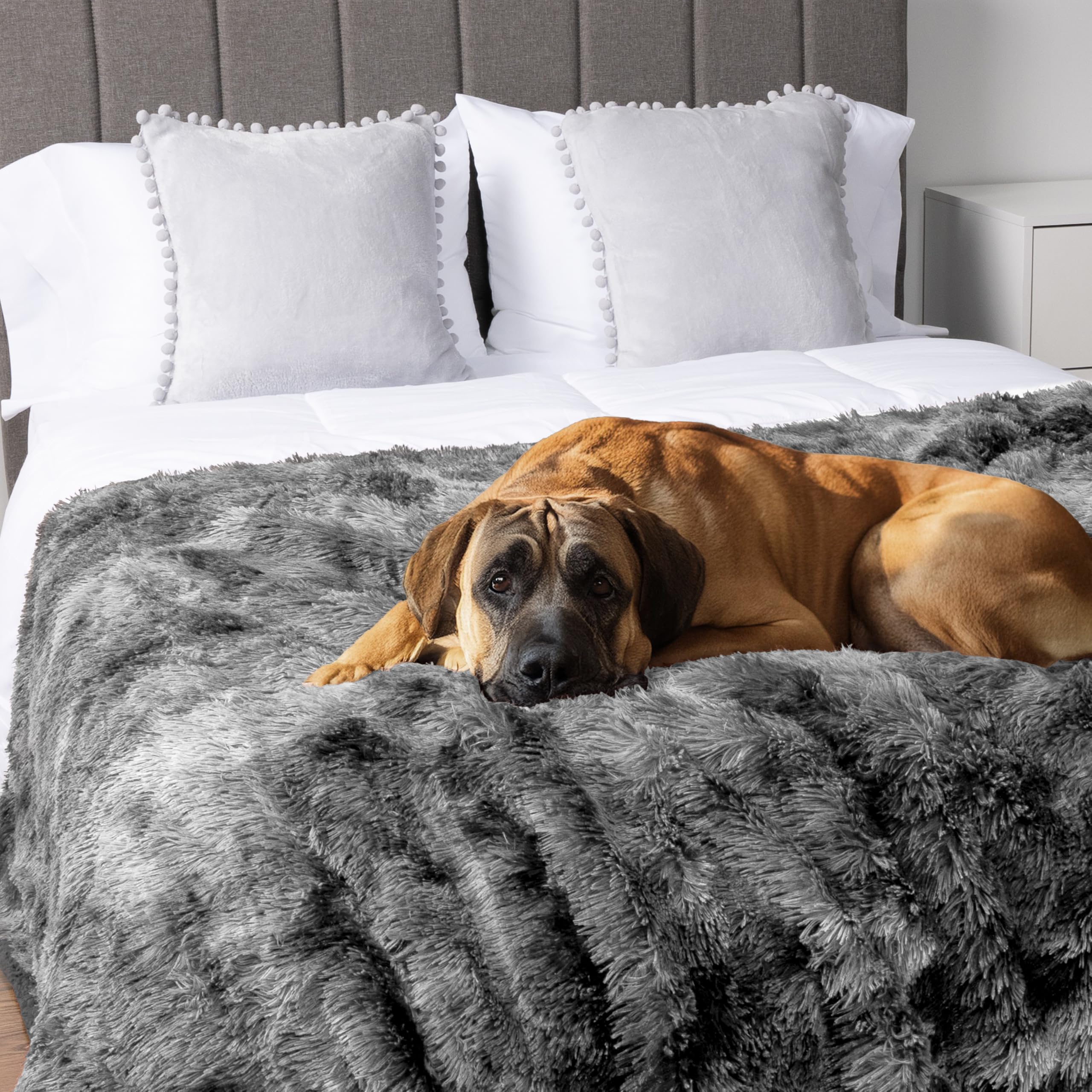 PetAmi travel-friendly blanket in car for on-the-go protection.