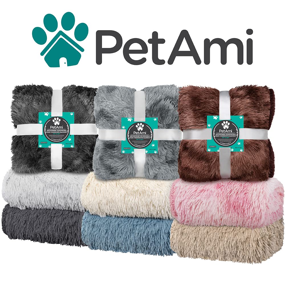 PetAmi travel-friendly blanket stays soft in car and hotel.