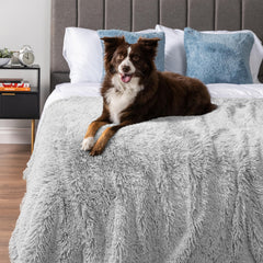 PetAmi blanket with reversible sherpa and faux fur for cozy naps