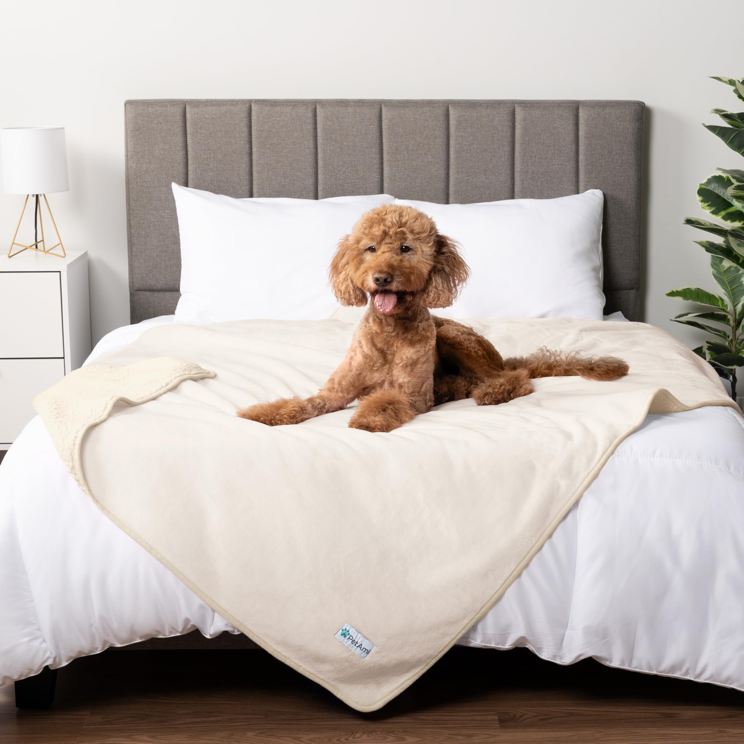 PetAmi waterproof dog blanket reversible sherpa lining adds cozy warmth.