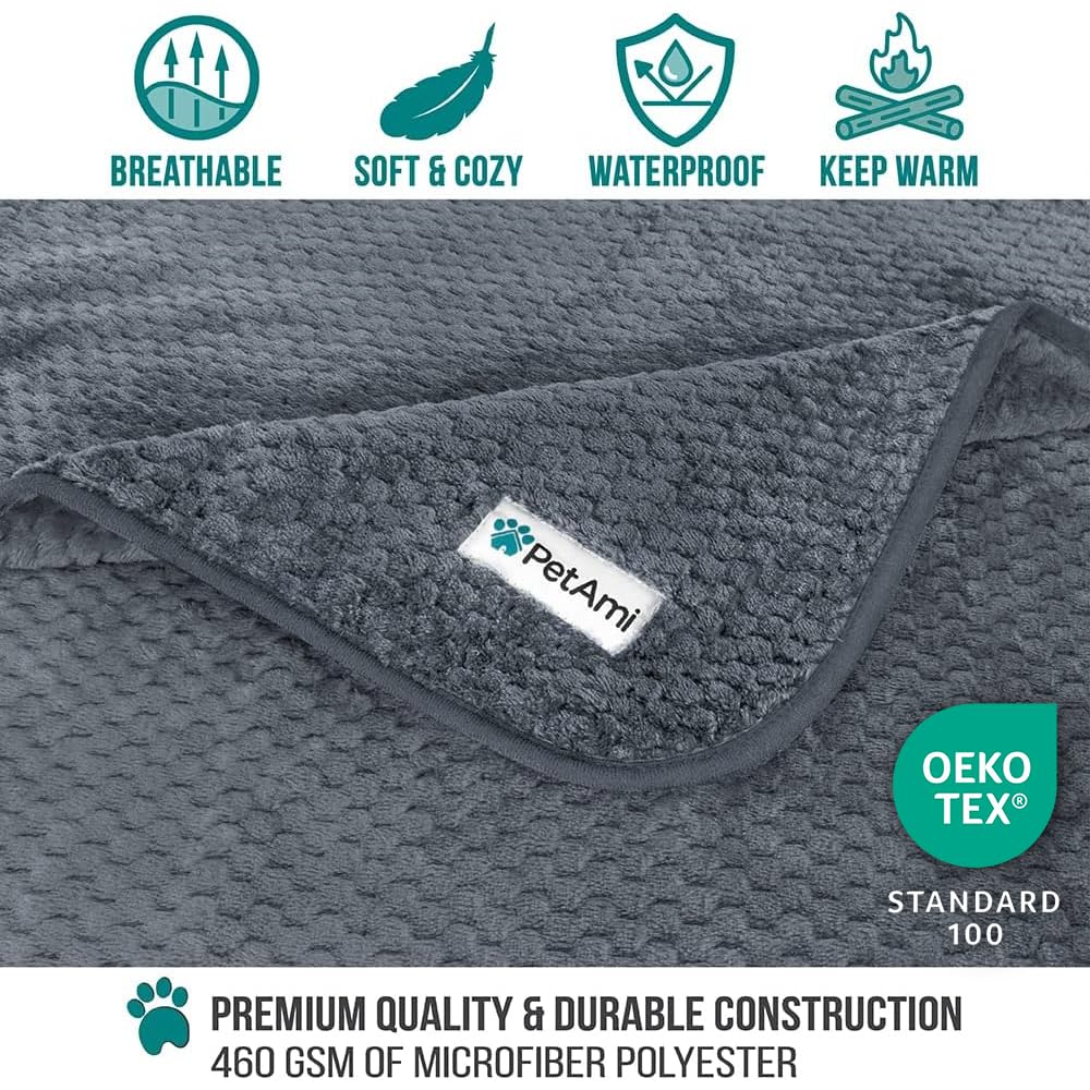 PetAmi dog blanket soft fleece reverse side texture for warm comfort.
