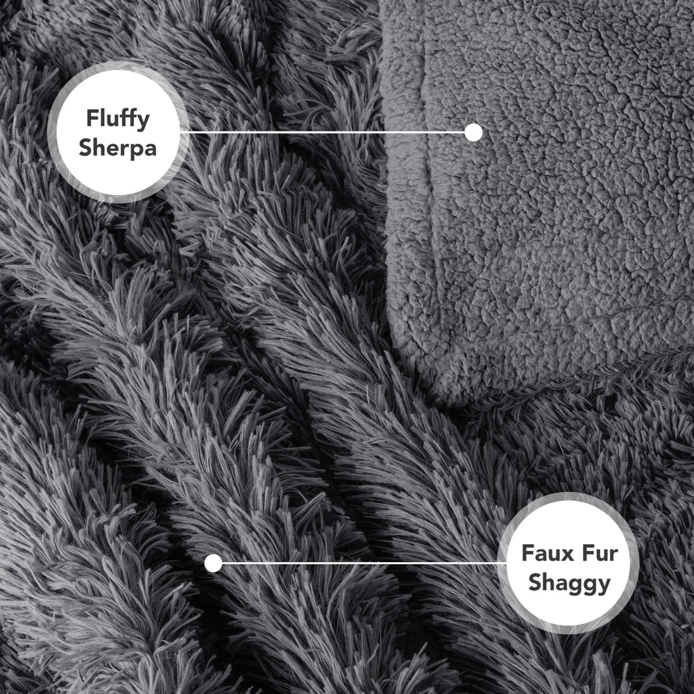 PetAmi waterproof dog blanket in car for travel and seat protection.