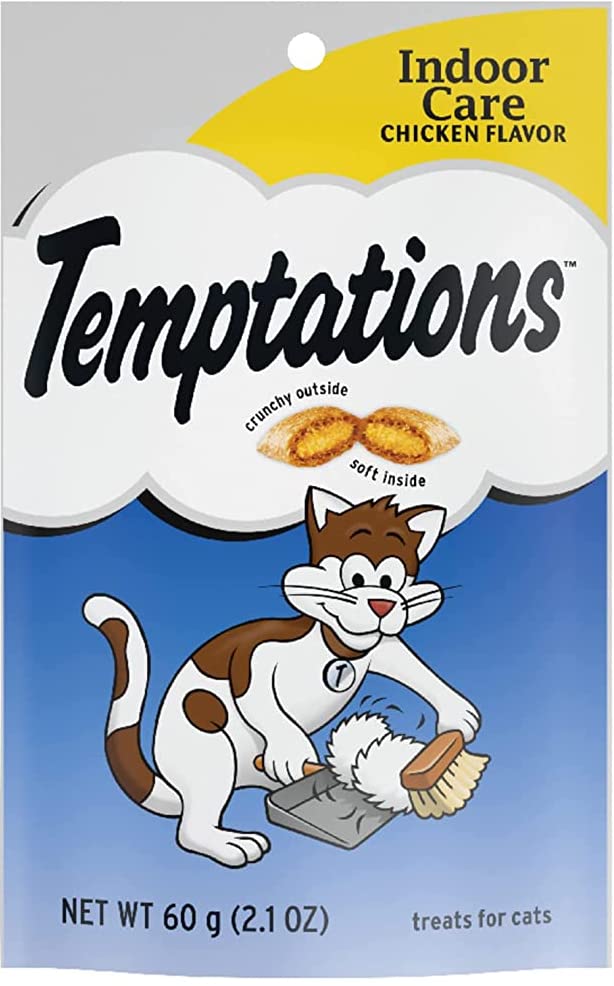 Petlewa Temptations chicken-flavor treats show crunchy exterior and soft center.