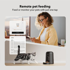 PETLIBRO Air Feeder lid-lock close-up showing secure feeding to prevent overeating.