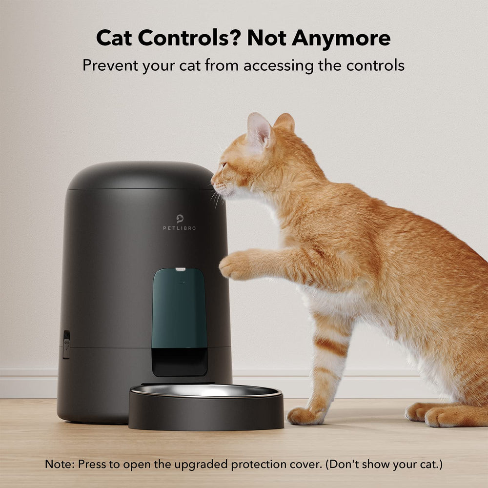 PETLIBRO Automatic Feeder battery compartment demonstrates versatility.