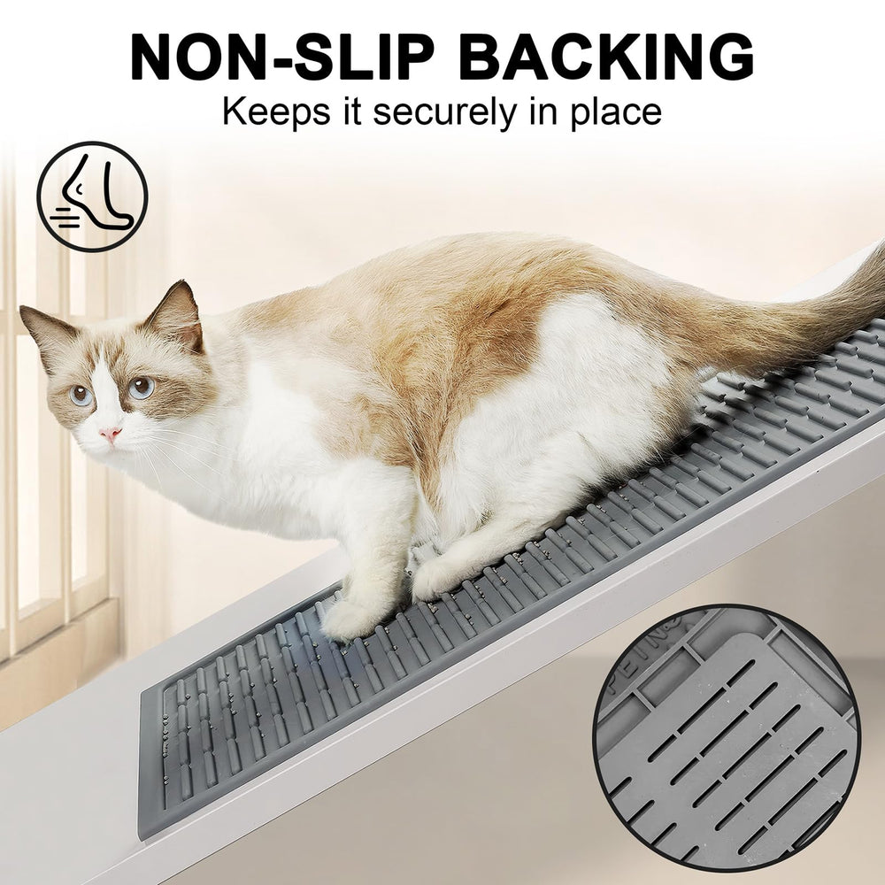 PetNova easy-clean mat vacuums quickly and empties trapped litter.