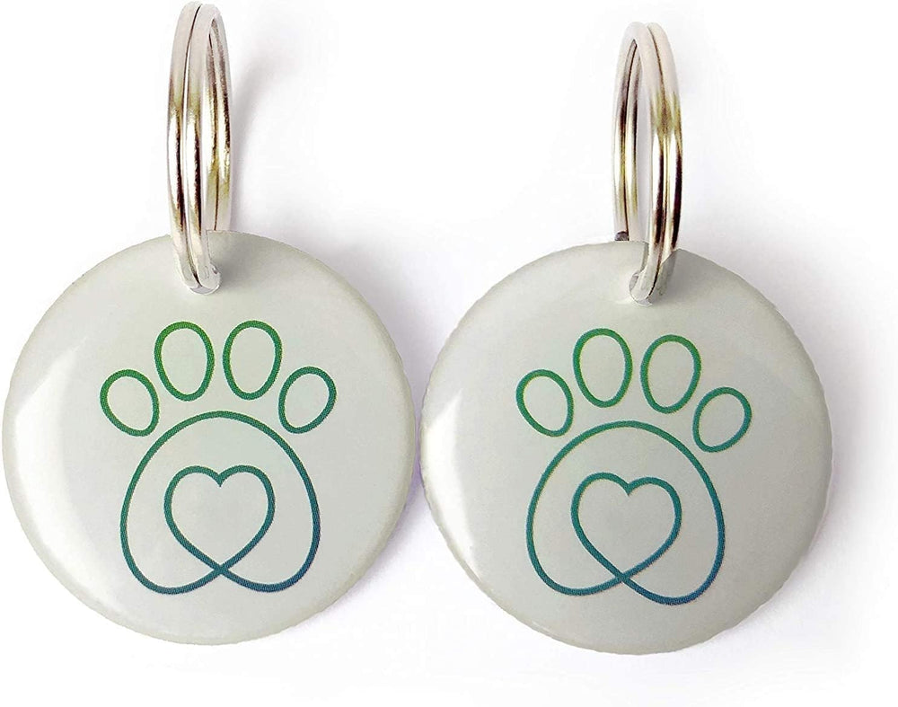 PETQUALITY Show That Love microchip-key-fob-entry enables exclusive cat access.