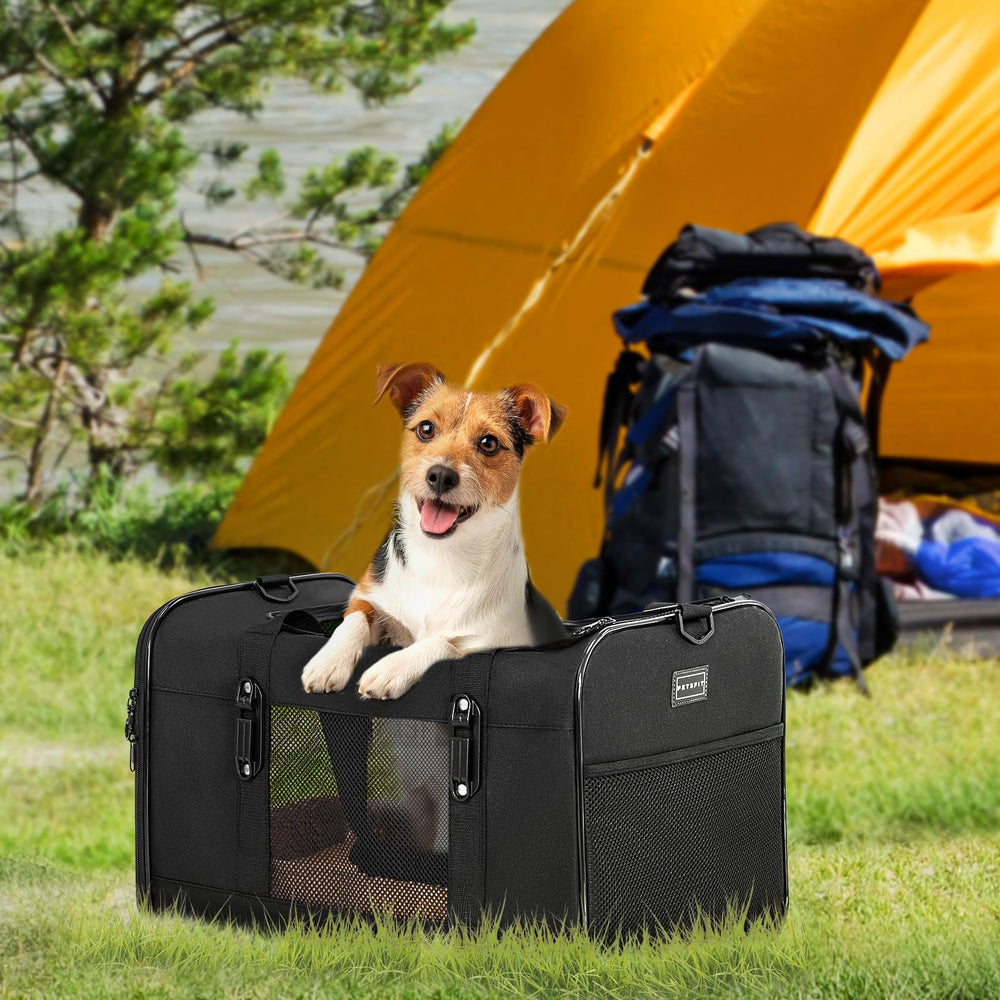 Petsfit durable Oxford fabric and metal fittings resist daily wear.